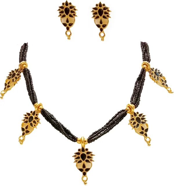 Assamese_Traditional_Gold_Plated_Black_Colour_Tassel_Golpata_Necklace_Set_For_Women